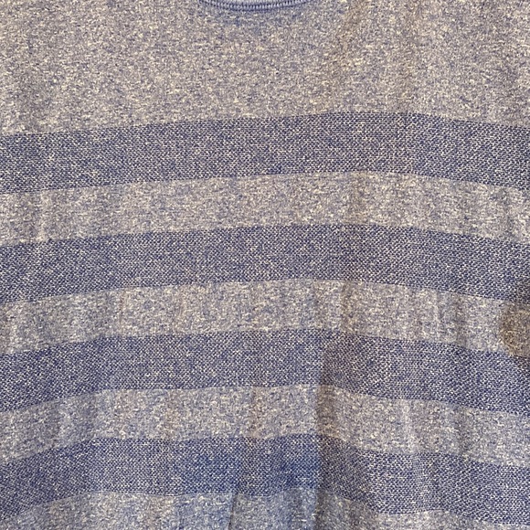 Lululemon short sleeve shirt medium - Picture 3 of 6